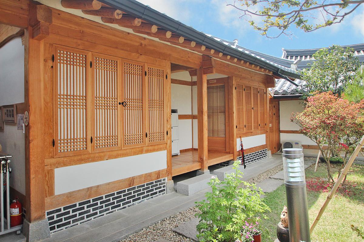 Sarangnamoo Hanok Guesthouse Jeonju Extérieur photo