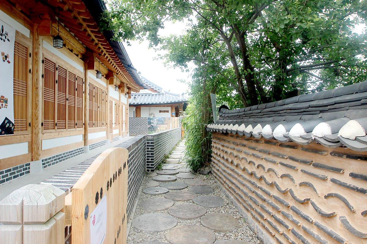 Sarangnamoo Hanok Guesthouse Jeonju Extérieur photo