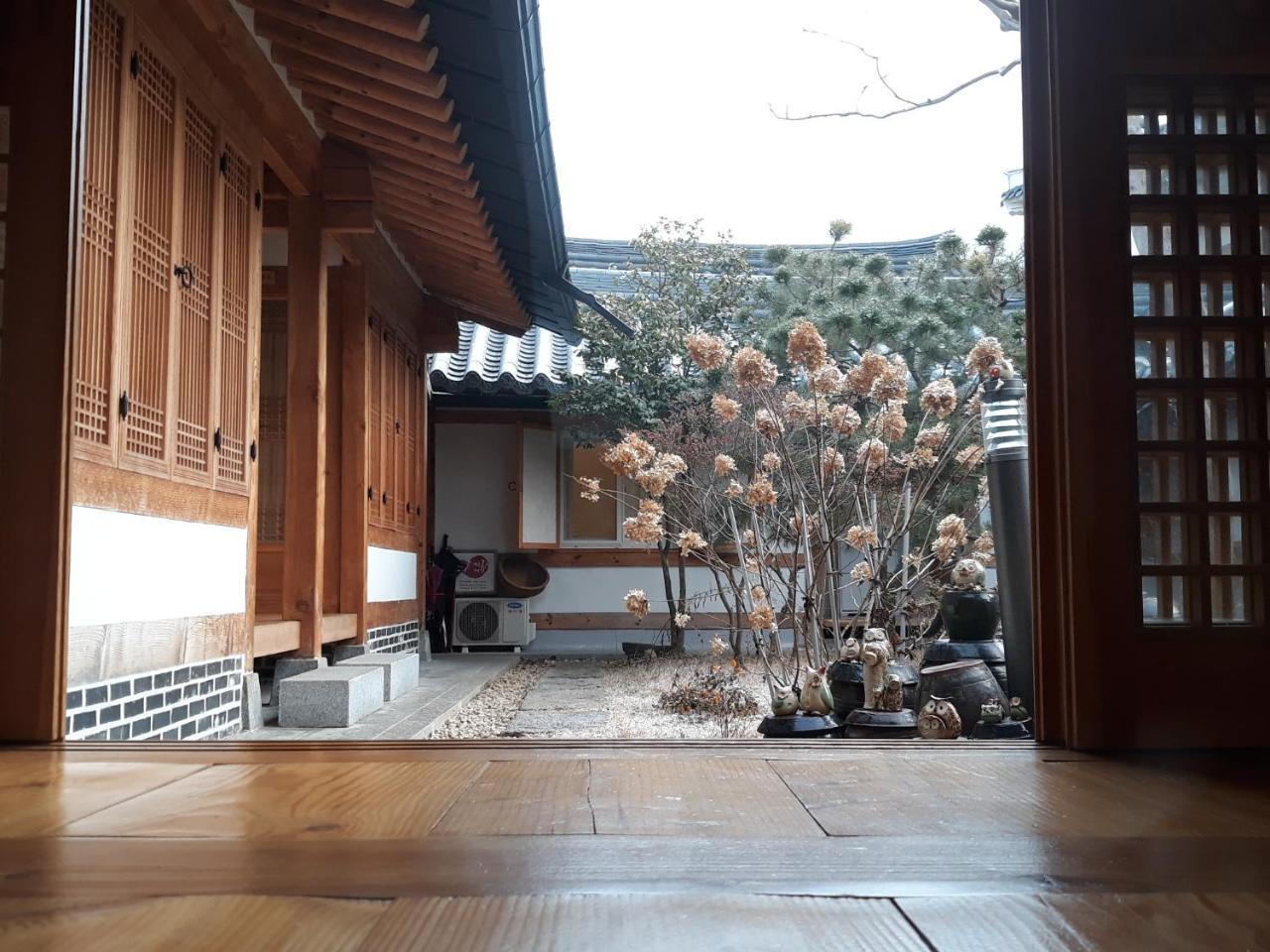 Sarangnamoo Hanok Guesthouse Jeonju Extérieur photo