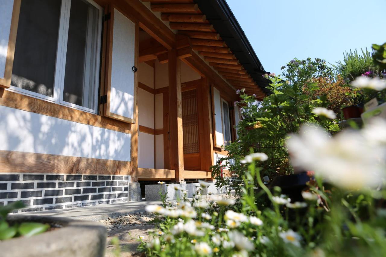 Sarangnamoo Hanok Guesthouse Jeonju Extérieur photo